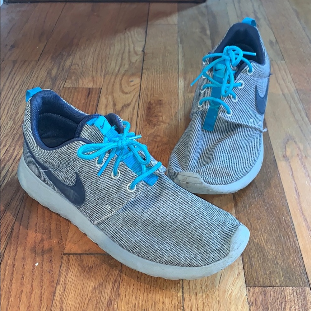 Nike Roshes